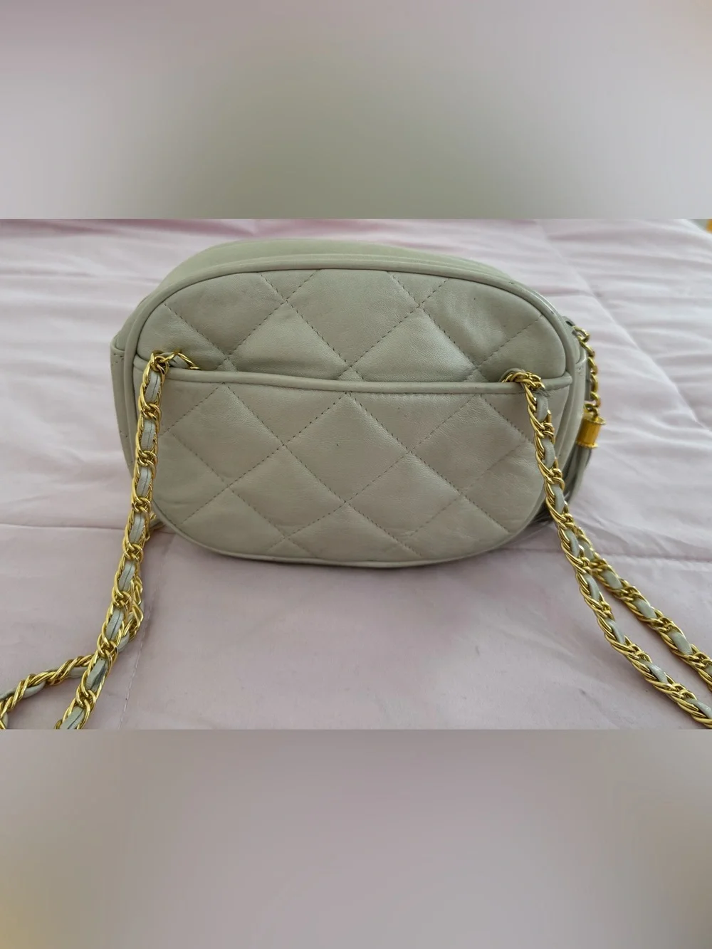 Jay Herbert vintage Quilted Crossbody Bag with Gold Chain Strap - Cream size 8x6
